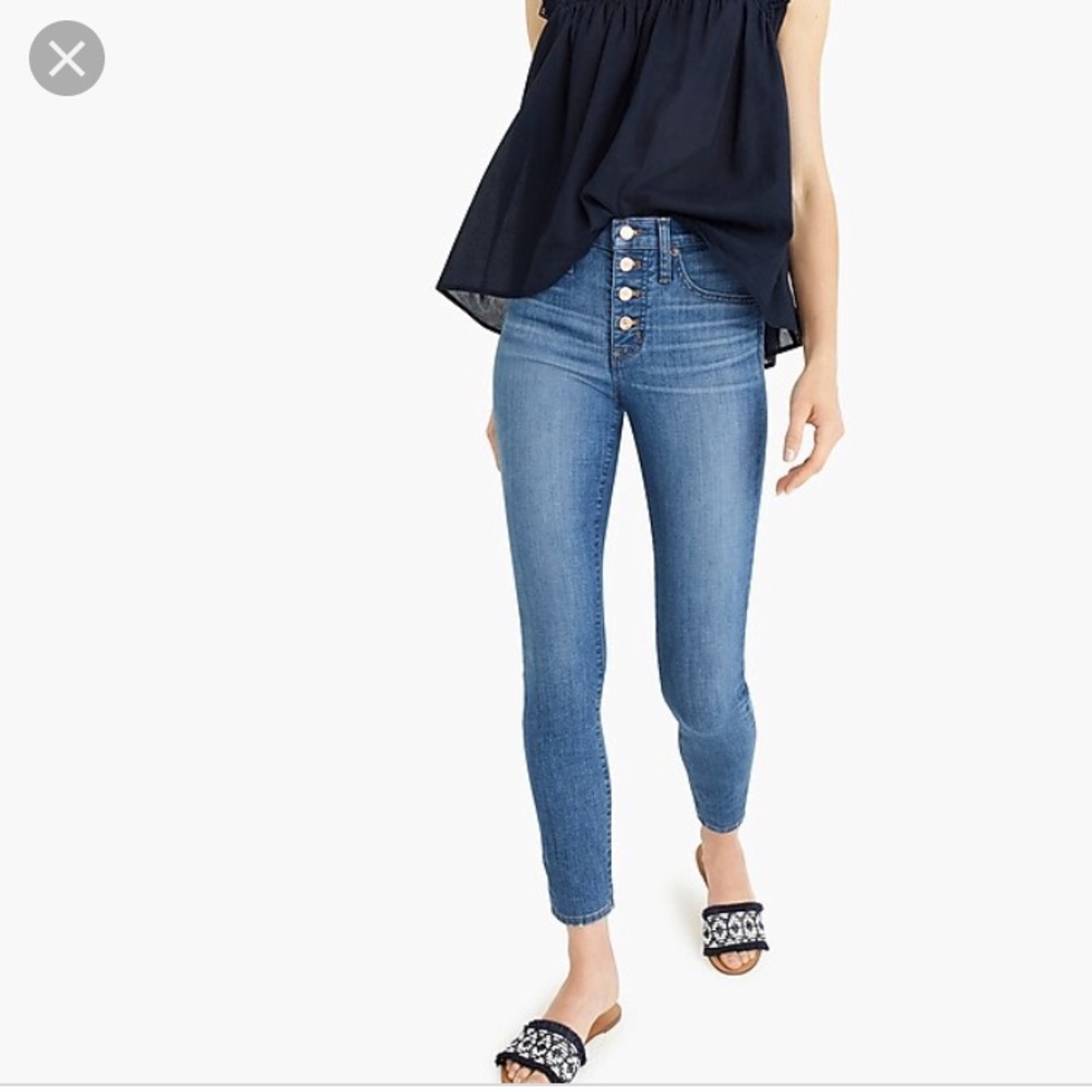 J. Crew 9” high rise button front 31T
